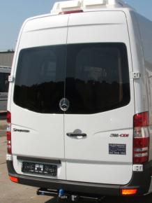 AJTÓÜVEG RAKTÉRAJTÓ SZÍNEZETT JOBB MERCEDES SPRINTER 2006-